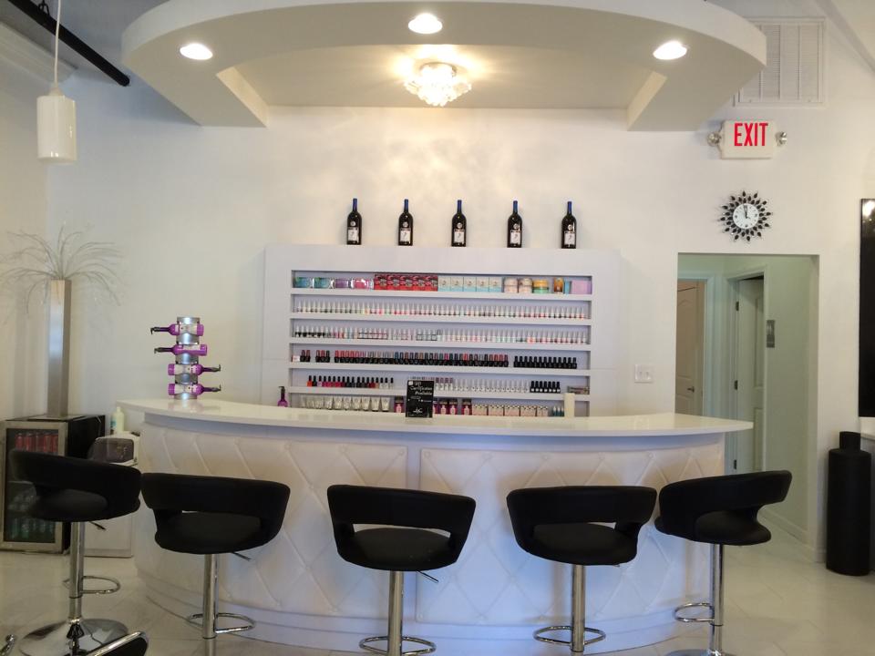 LV Nails Bar nail photo 8